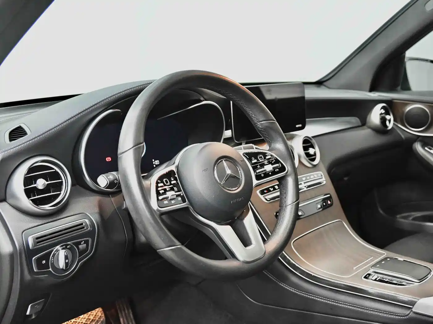 Mercedes-Benz GLC 2021 GLC 260 L 4MATIC Luxury фото 23