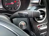 Photo 17 - Mercedes-Benz C-Class