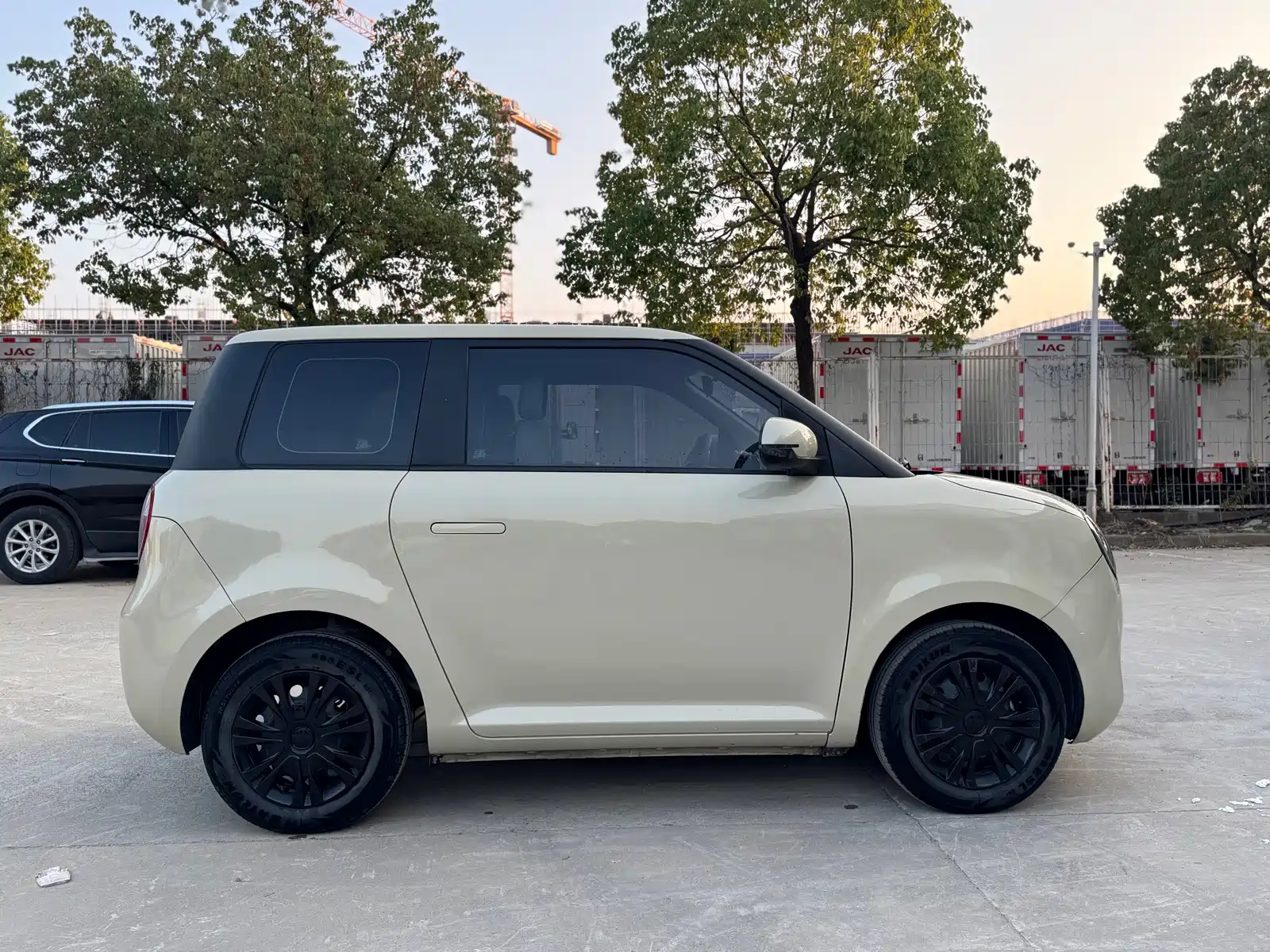 Photo 5 - Changan Lumin