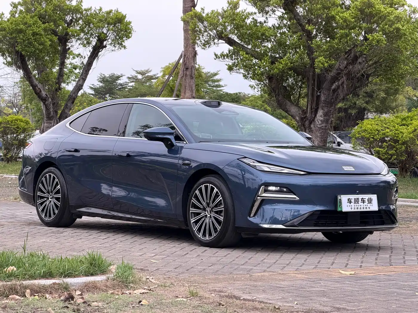 GEELY GALAXY GALAXY SPARKLE 8