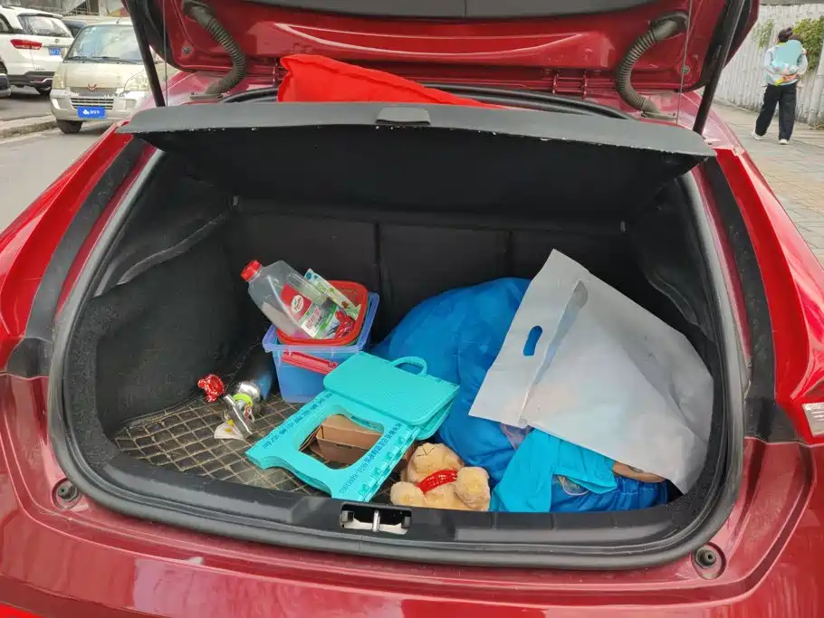 Photo 4 - Volvo V40