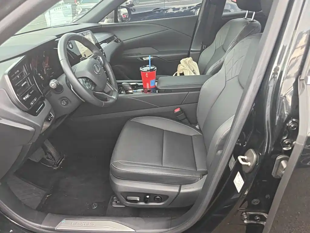 Lexus RX 2025 2025 300 4WD Premium Edition