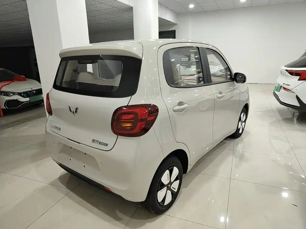 Wuling Motors Hongguang MINIEV 2026 2025 4-Door Advanced