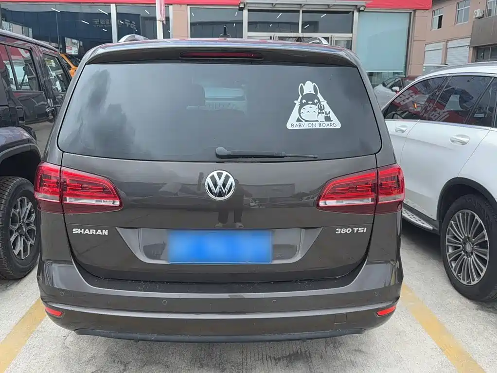 Volkswagen Sharan 2018 2018 380TSI Comfort 7-Seater