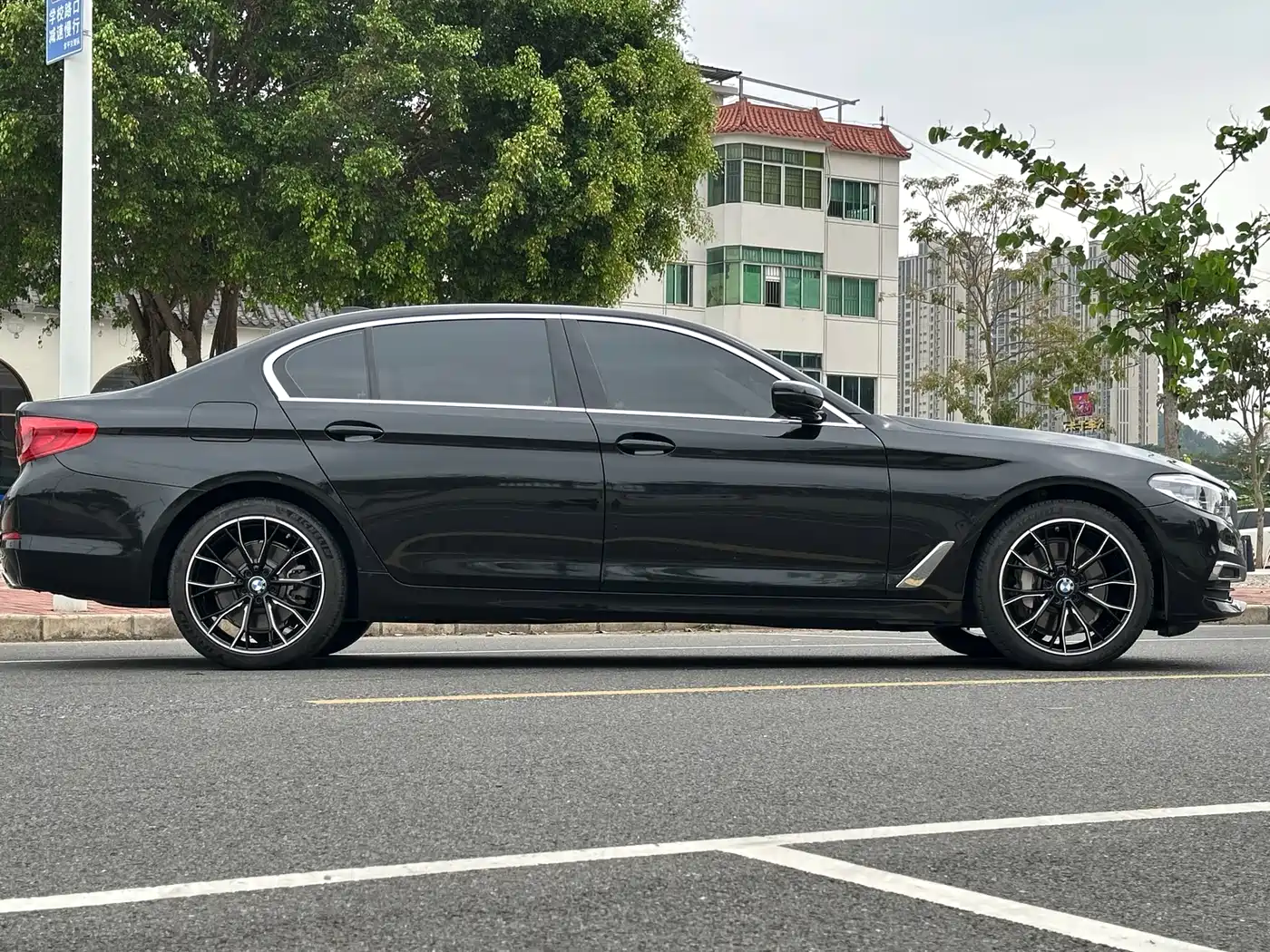 BMW 5 Series 2020 530Li Leading M Sport Package фото 8