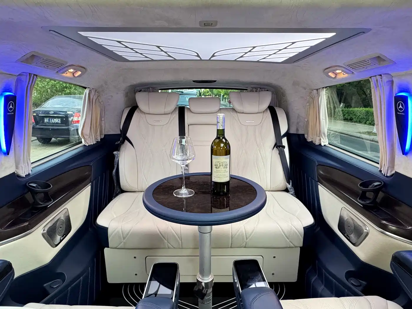 Mercedes-Benz V-Class 2021 V 260 Pilot Edition фото 30