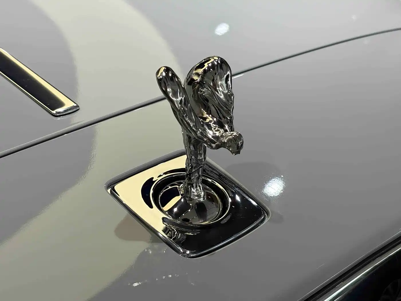 Rolls-Royce Wraith 2013 6.6T Standard фото 8