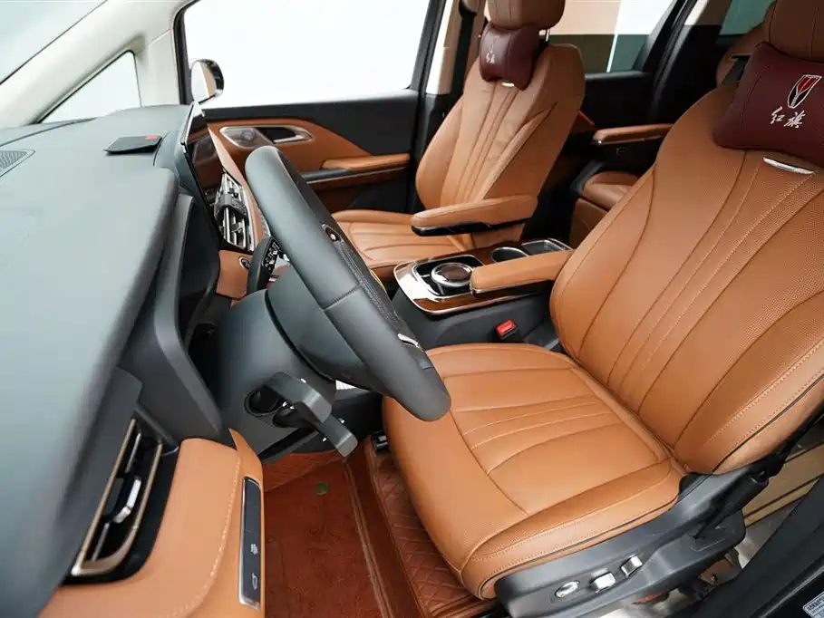 Hongqi HQ9 2023 2.0T Smart Connect Flag Smooth Edition фото 4