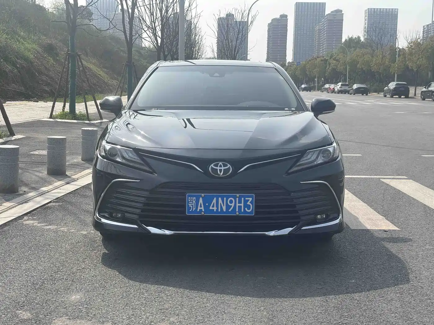 Toyota Camry 2023 2.0G Luxury Edition фото 3