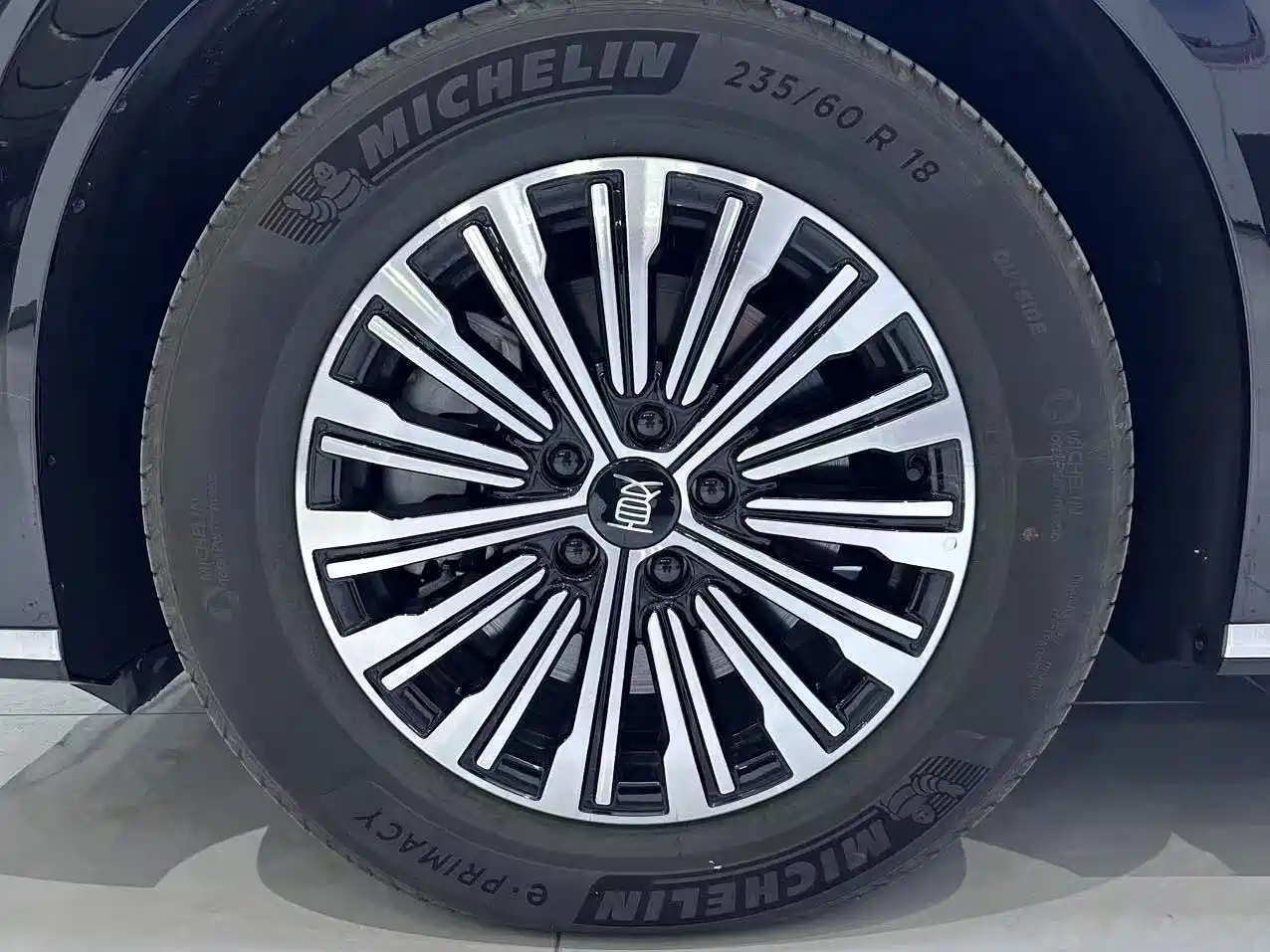 Фото 3 - BYD Xia