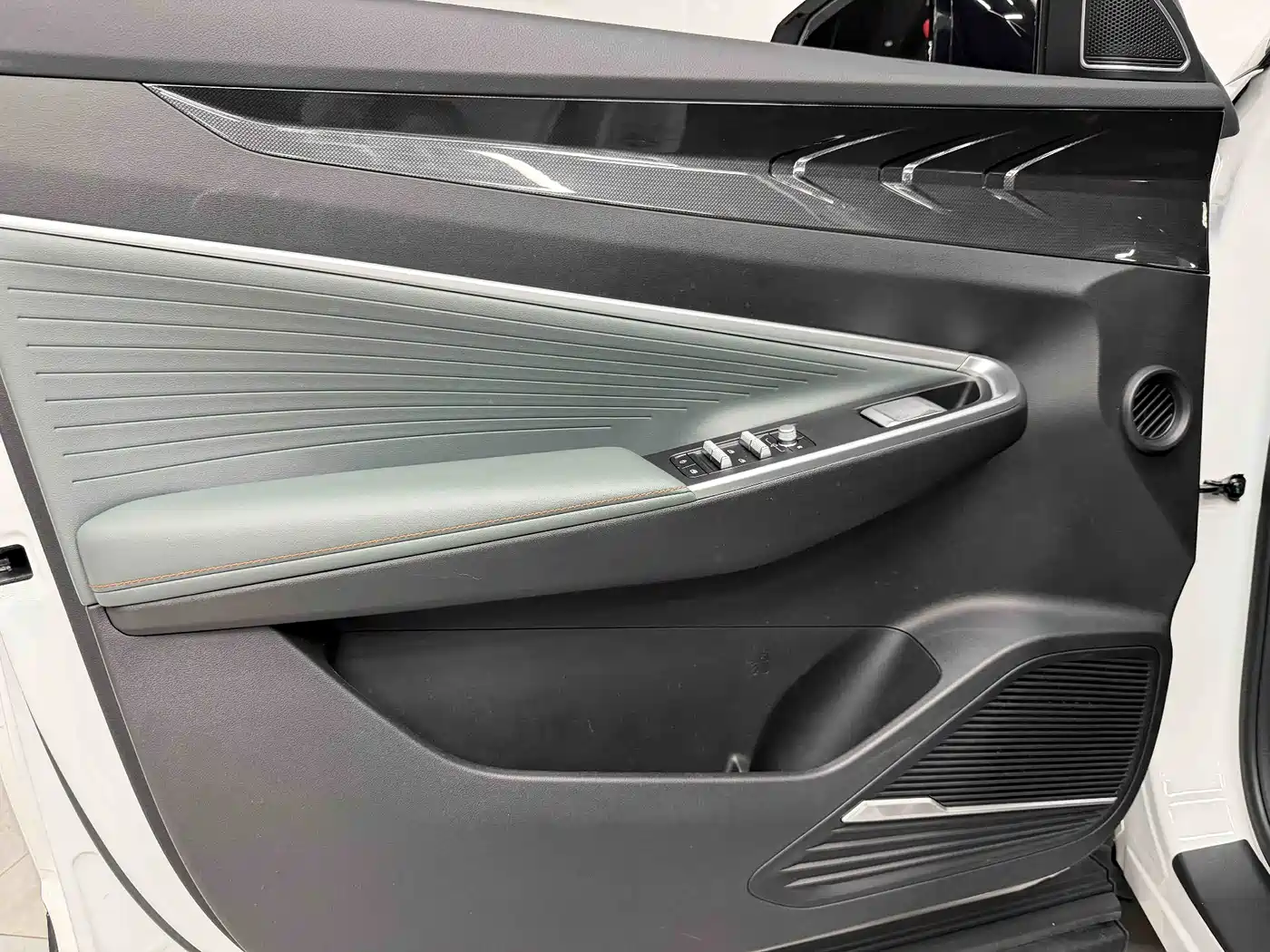 Geely Boyue 2025 2024 1.5TD Soaring Dragon Edition