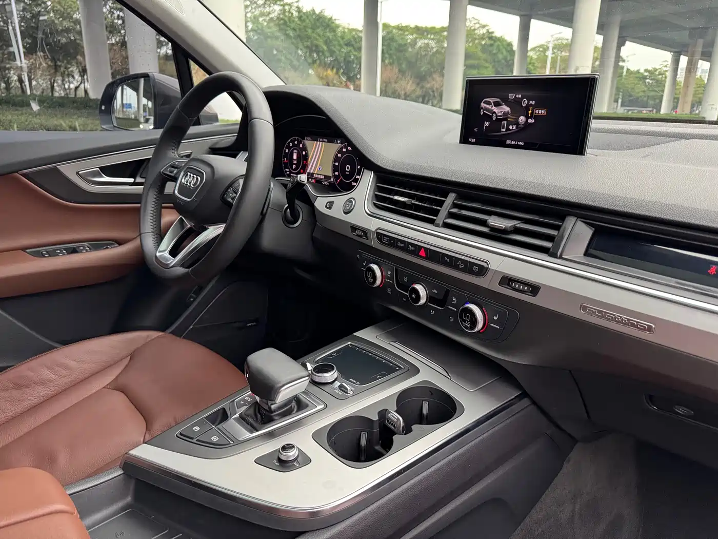Audi Q7 2018 40 TFSI Comfort фото 7
