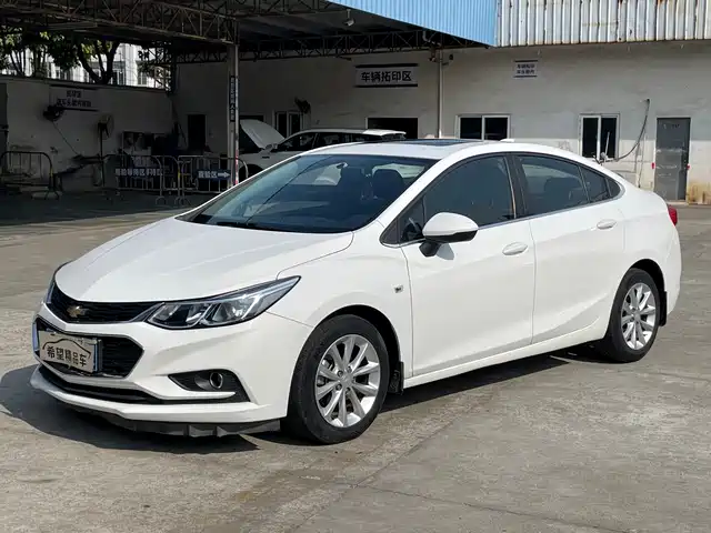 CHEVROLET CRUZE