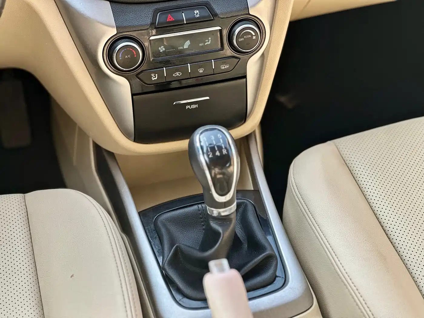 Фото 21 - Changan Eado