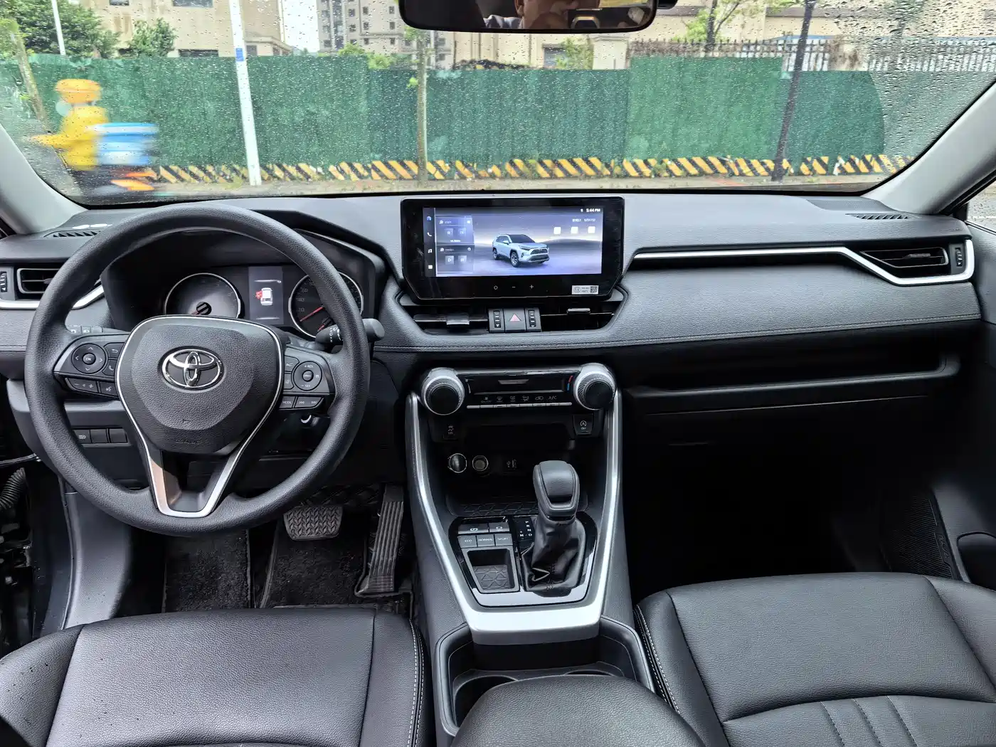 Toyota RAV4 Rongfang 2024 2.0L CVT FWD Urban Edition фото 6