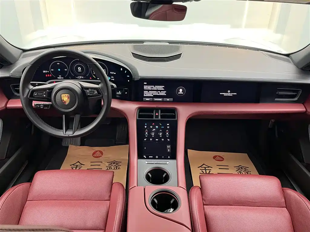 Porsche Taycan 2019 Taycan 4S фото 29