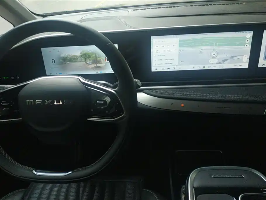 SAIC Maxus Maxus G90 2022 2.0T Nebula 7-Seater Edition фото 16