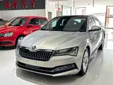 Фото 1 - Škoda Superb