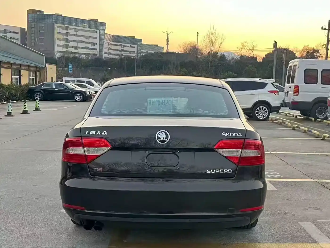 Škoda Superb 2013 1.8TSI Automatic Elite Edition фото 8