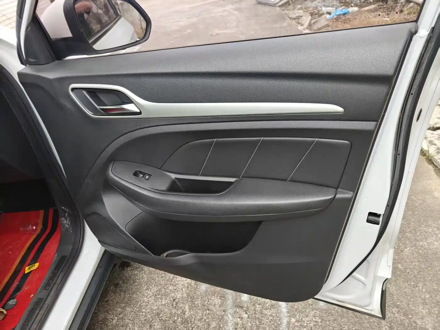 MG ZS 2018 2018 1.5L Automatic Elite China V