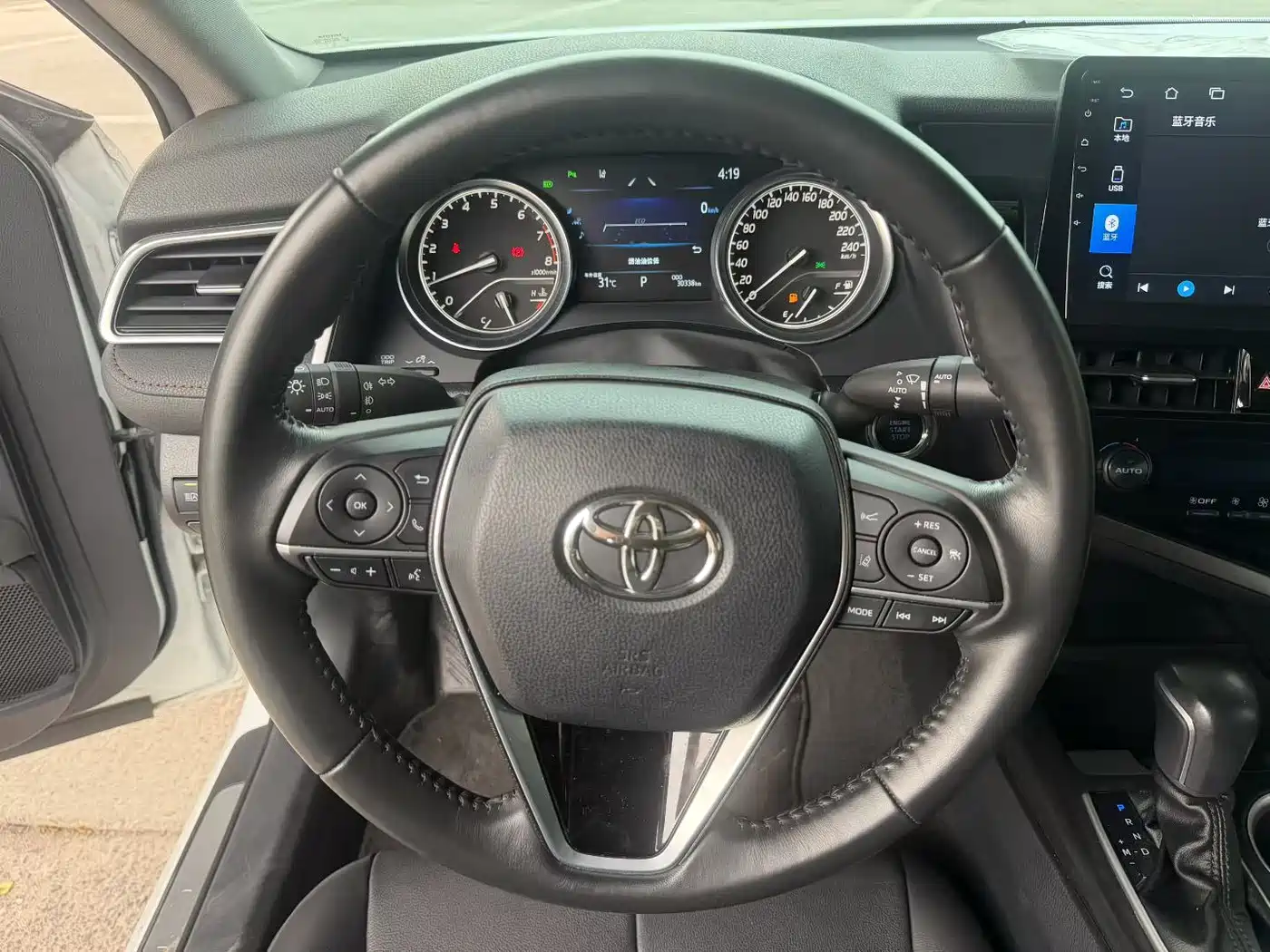 Toyota Camry 2021 2.0G Luxury Edition фото 8