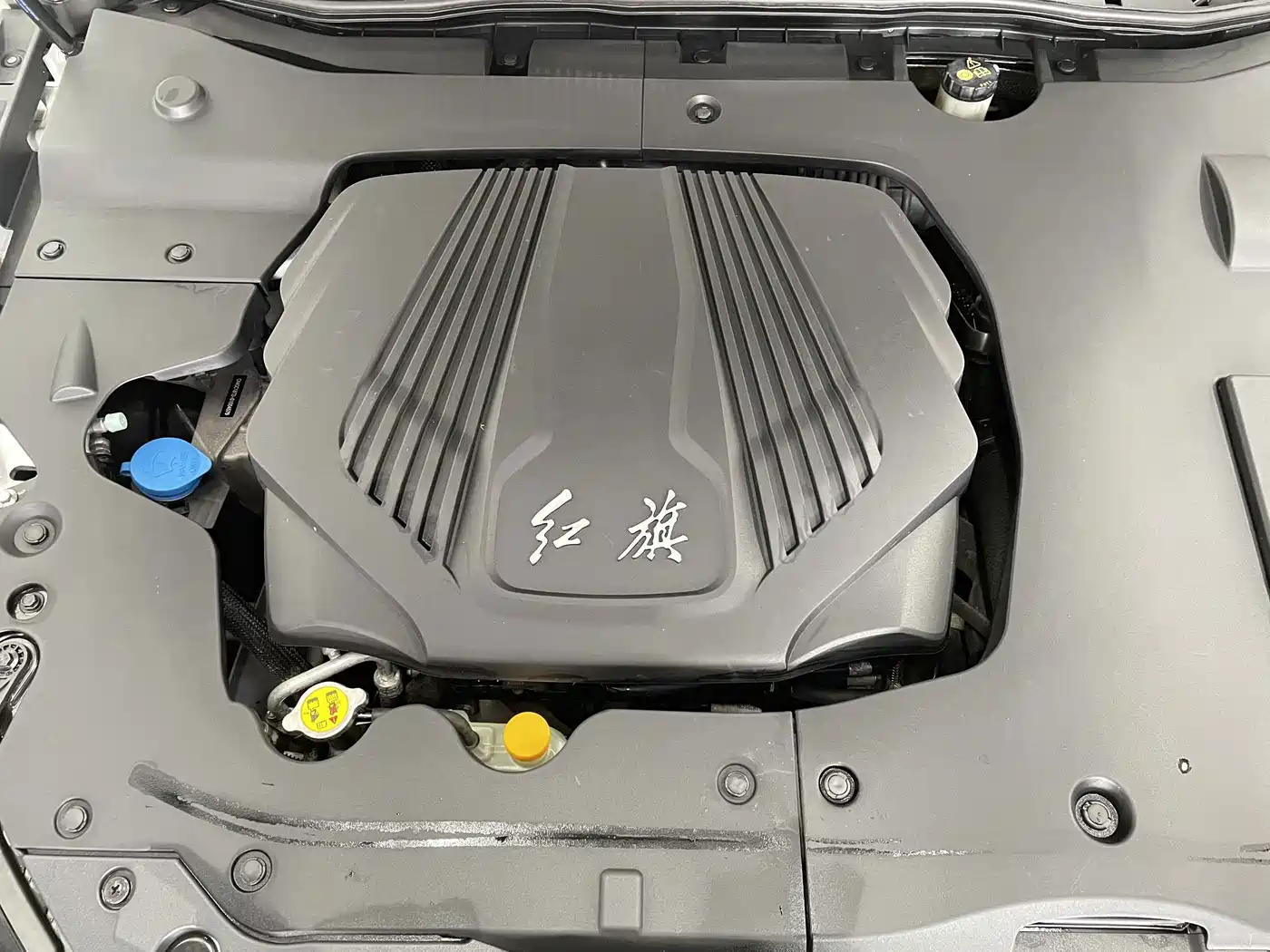 Hongqi H5 2018 2018 30TD Smart Connected Dynamic Edition