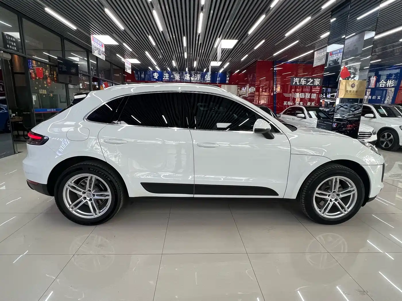 Porsche Macan 2020 Macan 2.0T фото 4