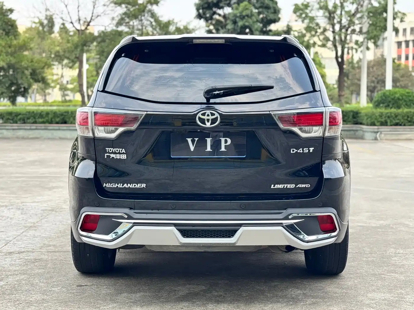 TOYOTA HIGHLANDER