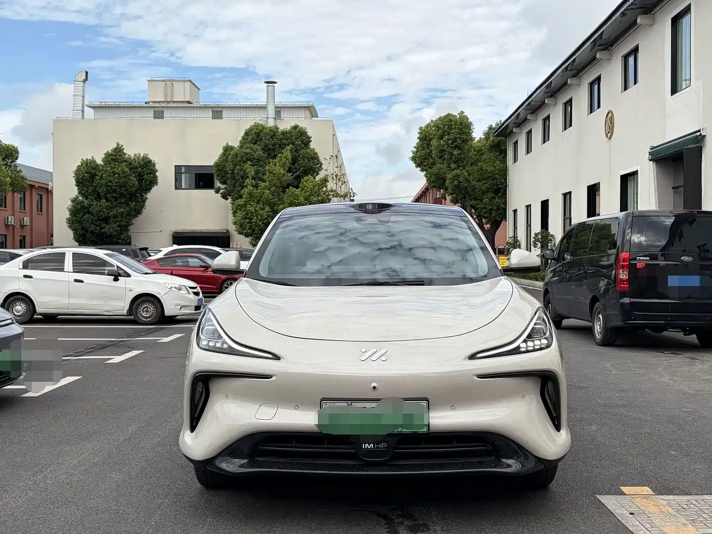IM Motors IM LS6 2024 2023 Max Standard Edition