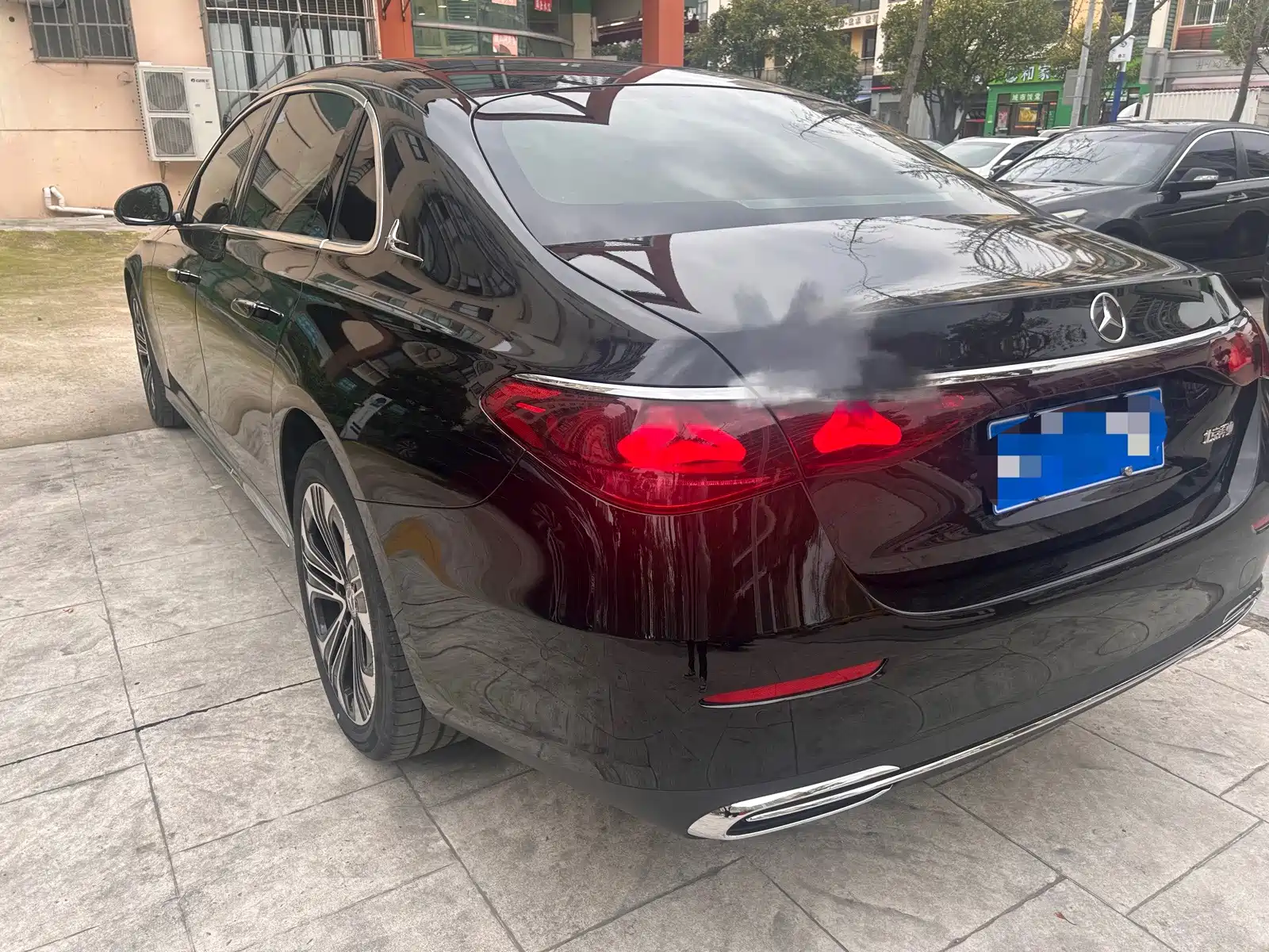 Фото 5 - Mercedes-Benz E-Class