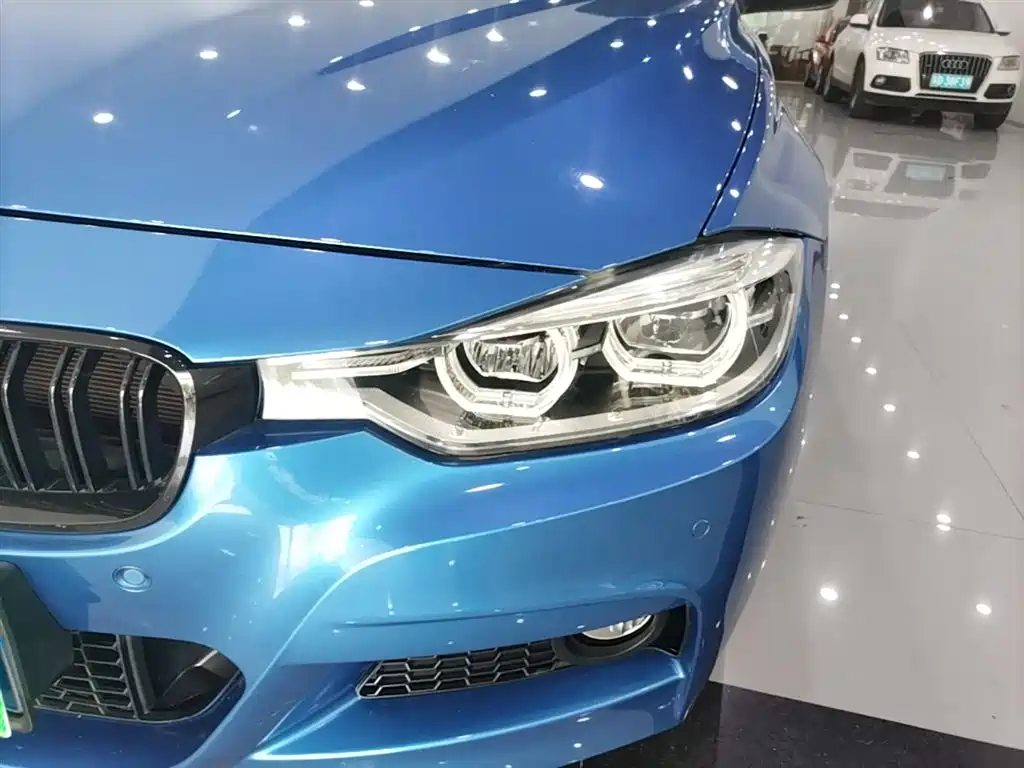 BMW 3 Series 2017 320i M Sport фото 24