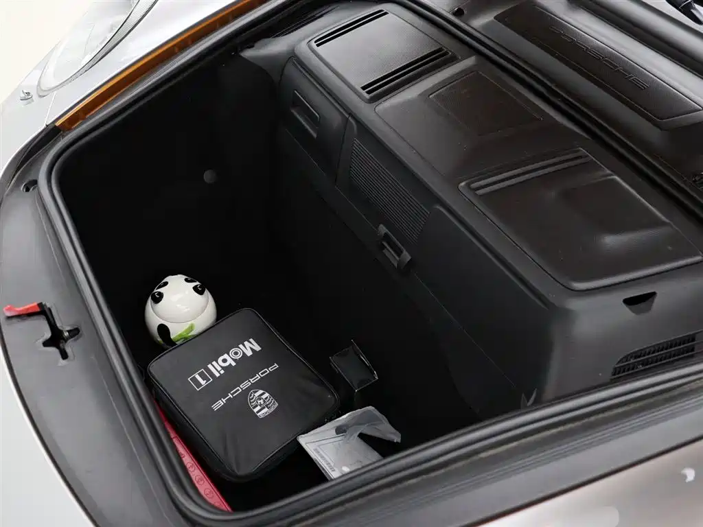 Porsche 911 2010 Targa 4 3.6L фото 21