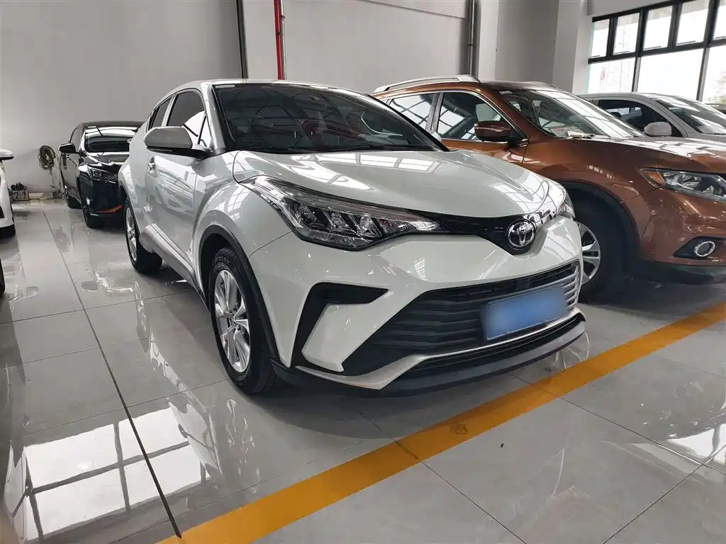 Toyota IZOA 2022 2.0L Yixing Edition фото 6