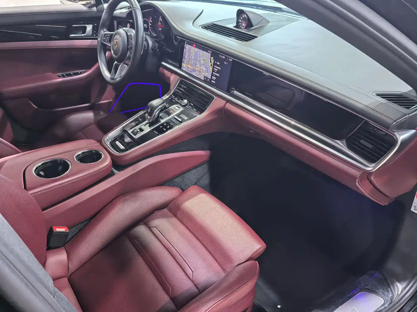 Porsche Panamera 2019 Panamera 4 Executive Long Wheelbase 2.9T фото 17