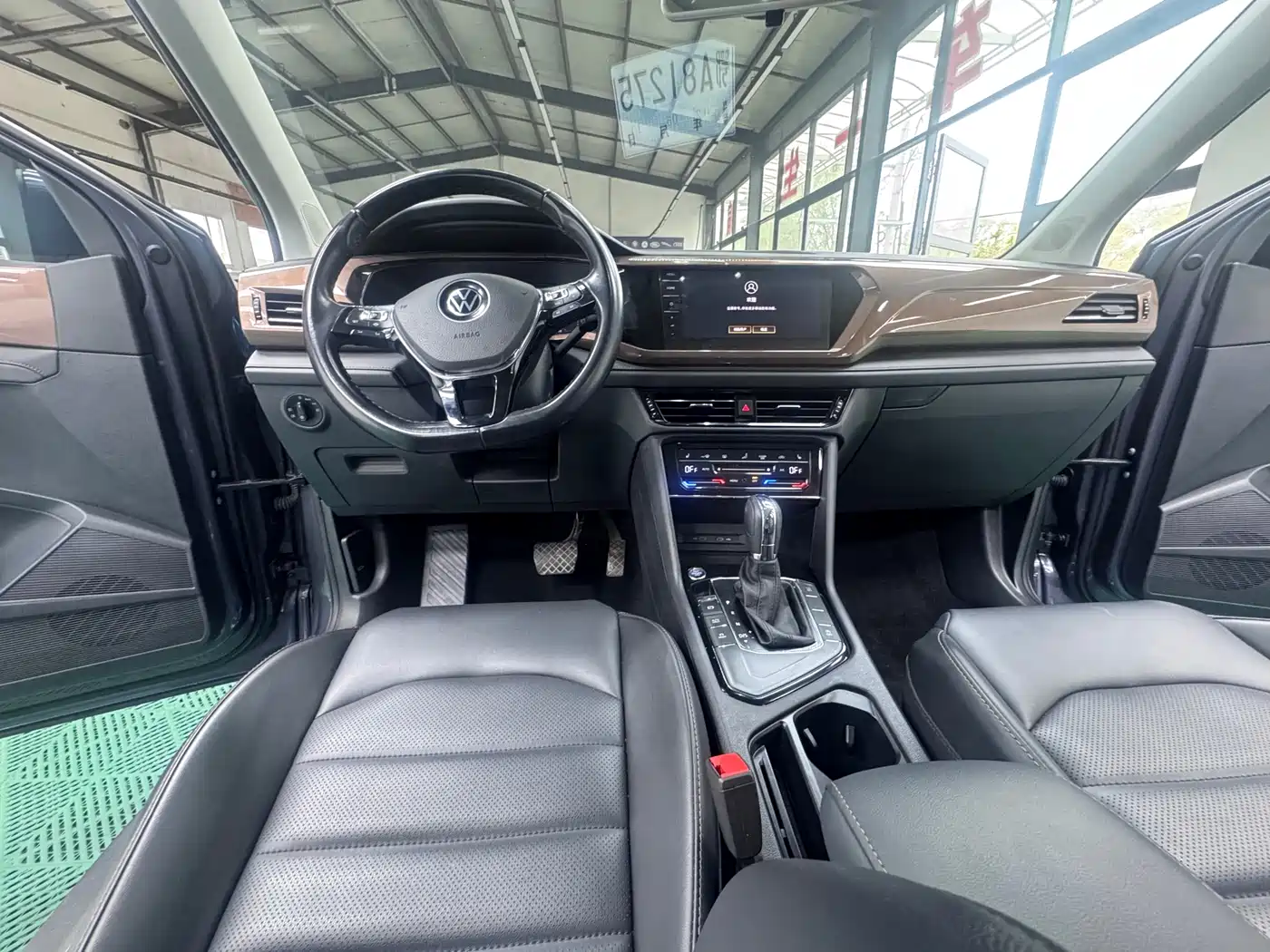 Volkswagen Tharu 2021 Model 280TSI 2WD Luxury Edition фото 18