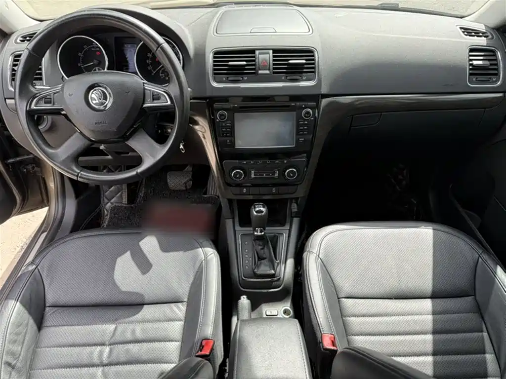Škoda Yeti 2014 1.4TSI DSG Wild фото 8