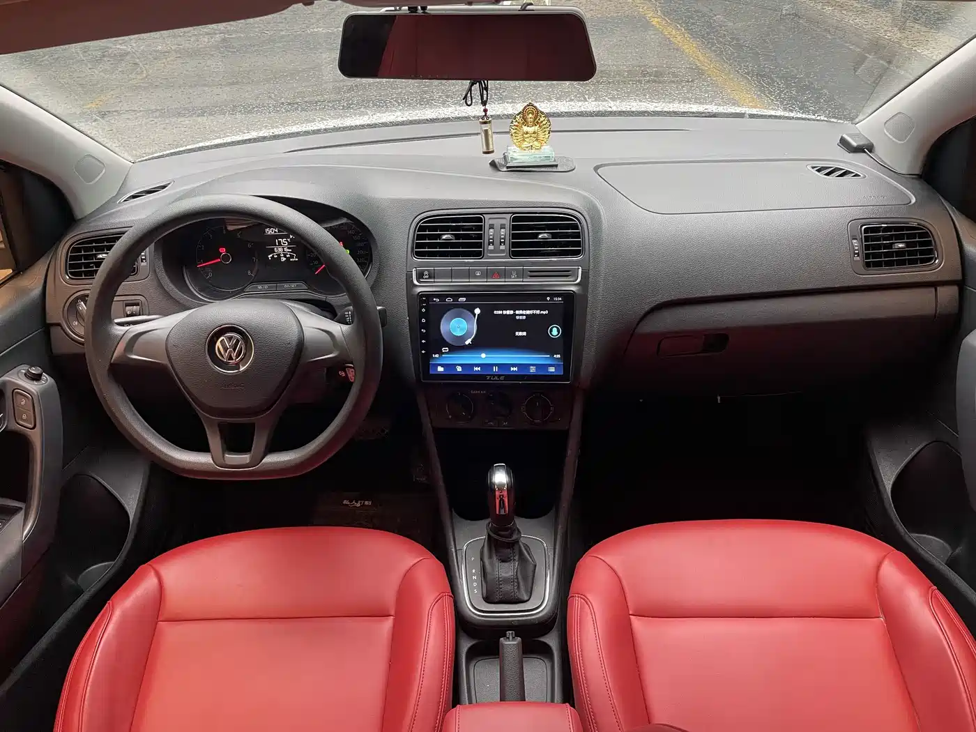 Volkswagen Polo 2018 1.5L Auto Safe Drive фото 15