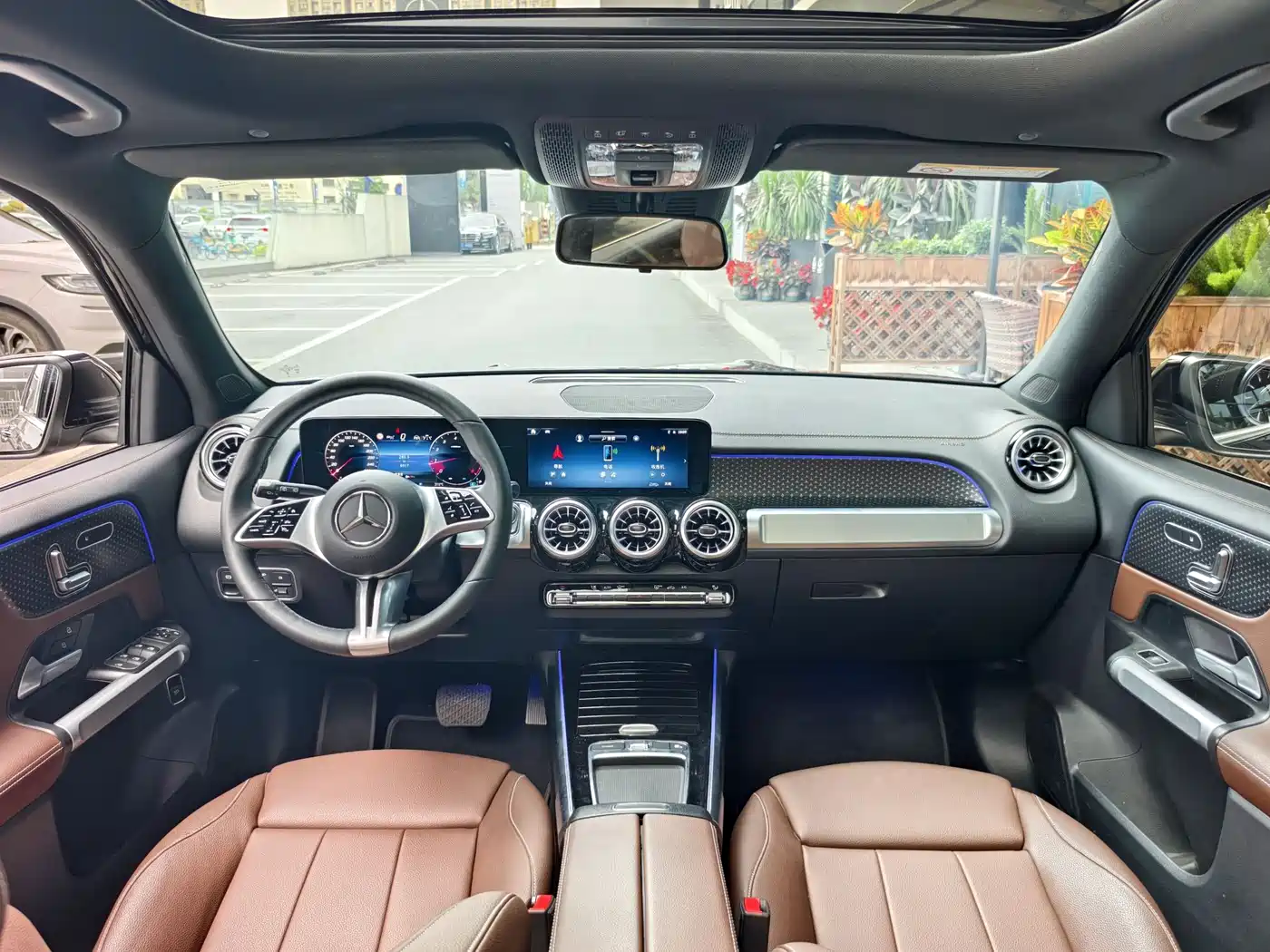 Mercedes-Benz GLB 2025 Model GLB 220 Fashion Style фото 11