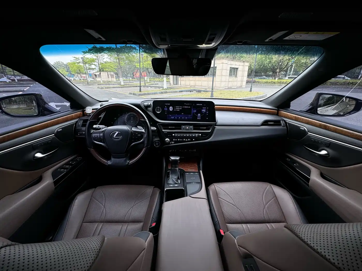 Lexus ES 2021 300h Executive Edition фото 8
