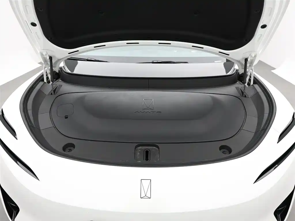 Avatr 11 2025 Max Extended Range Edition фото 17