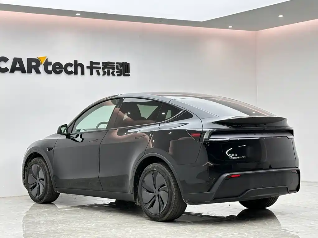 Tesla Model Y 2026 2026 Facelift Long Range Rear-Wheel Drive