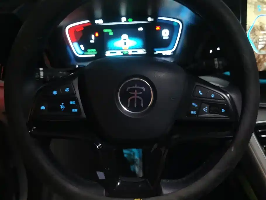 BYD Song PLUS PHEV 2021 DM-i 110KM Flagship PLUS фото 15