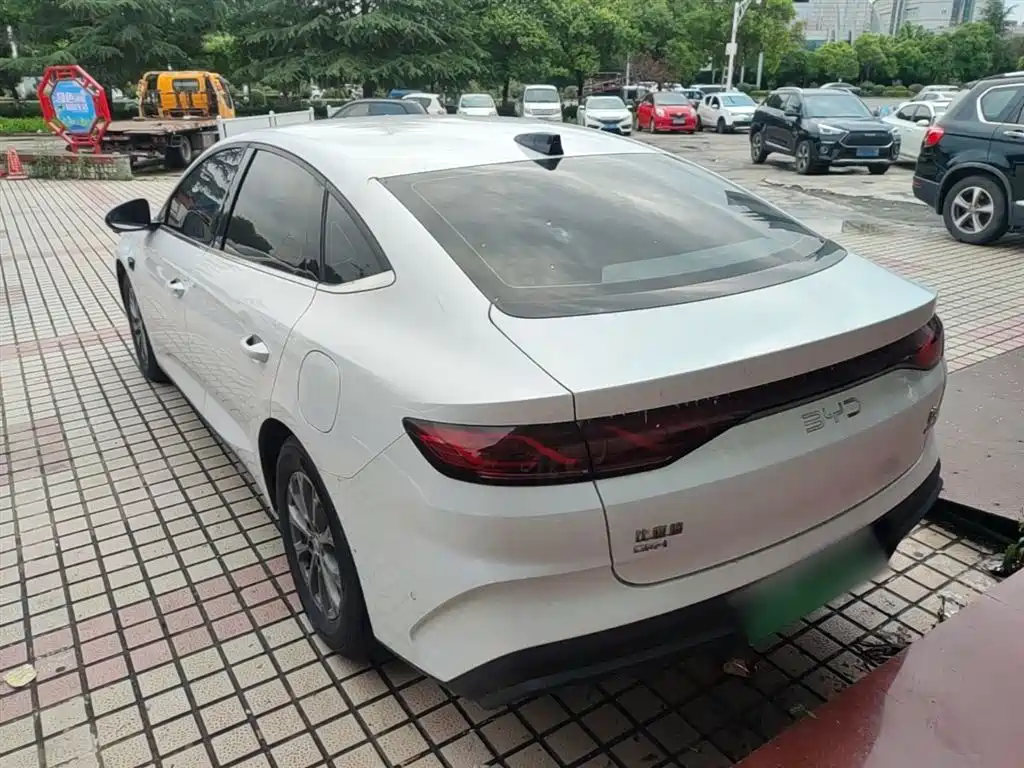 BYD Qin L 2025 DM-i Smart Drive Edition 80KM Leading фото 5