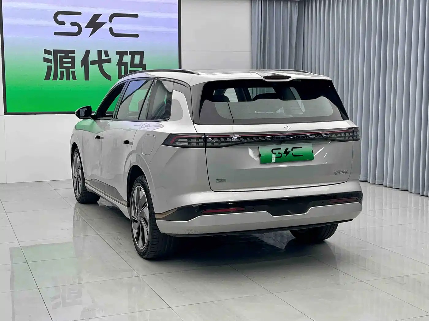 Dongfeng Yipai eπ008 2024 2025 210Ultra Range Extender 5-Seater