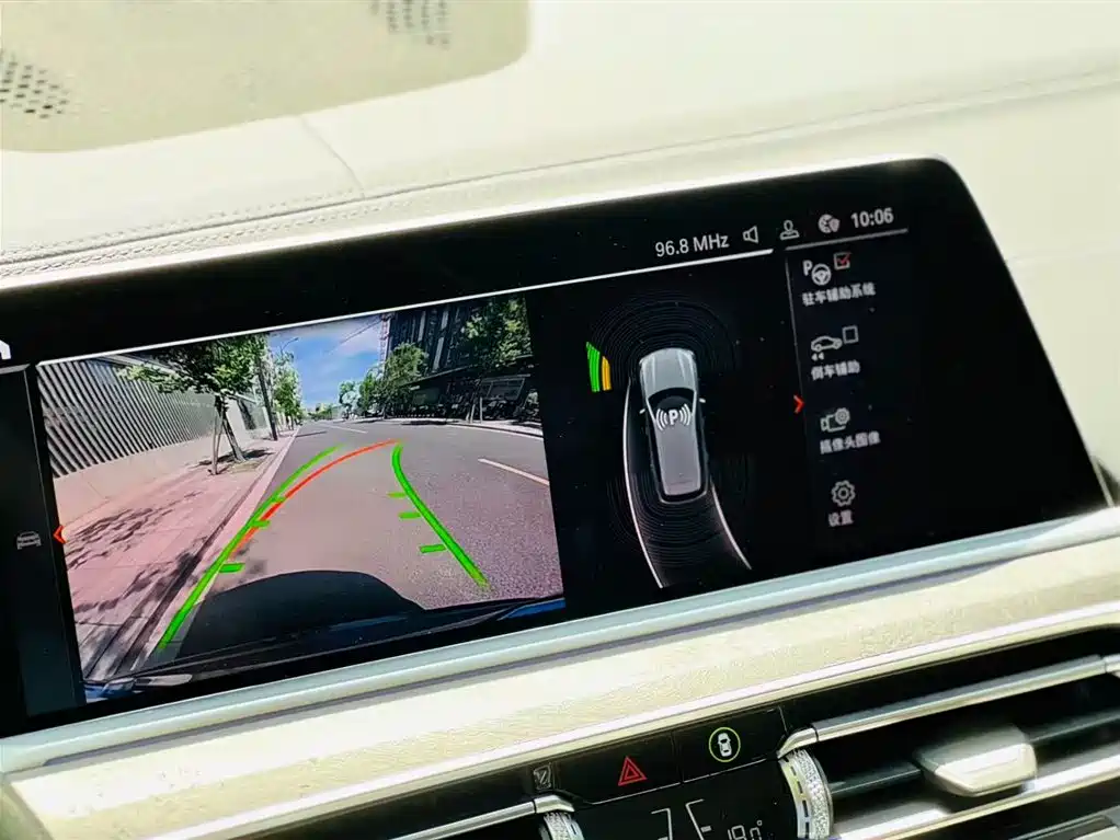BMW X5 (Import) 2020 xDrive30i X Design Package фото 13