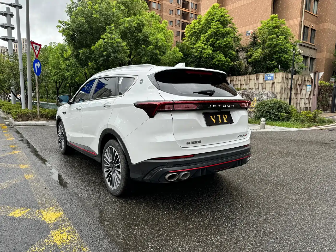 Jetour X70 PRO 2024 2023 1.6T DCT Enjoy PRO+ 7-seater