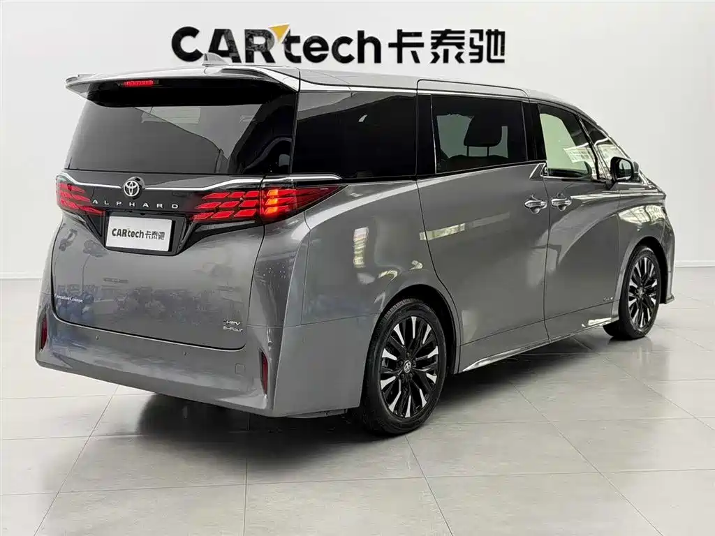 Toyota Alphard 2024 Hybrid 2.5L Ultimate Enjoyment Edition фото 3