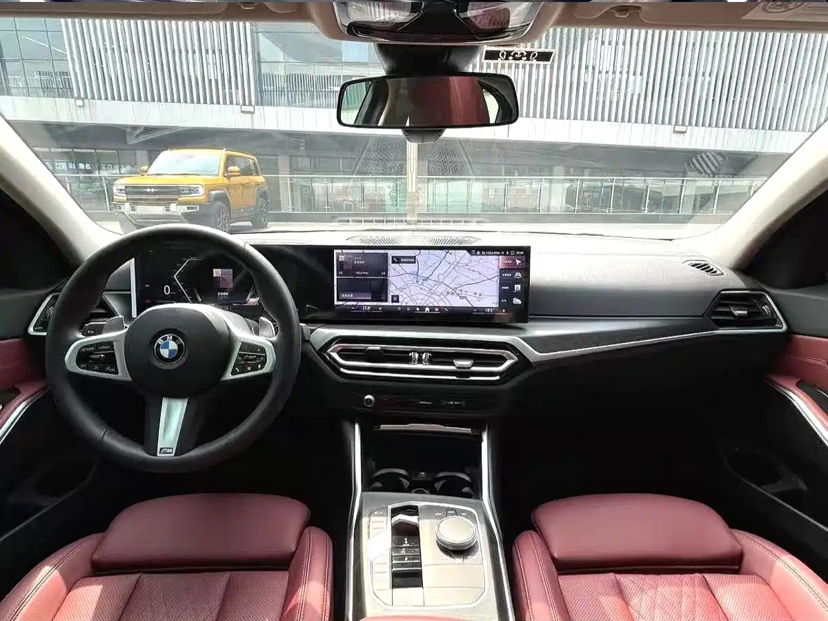 BMW 3 Series 2024 325i M Sport Package фото 4