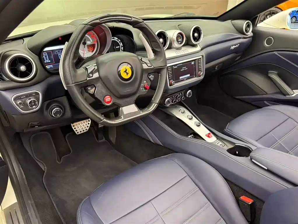 Ferrari California T 2016 2015 3.9T Standard