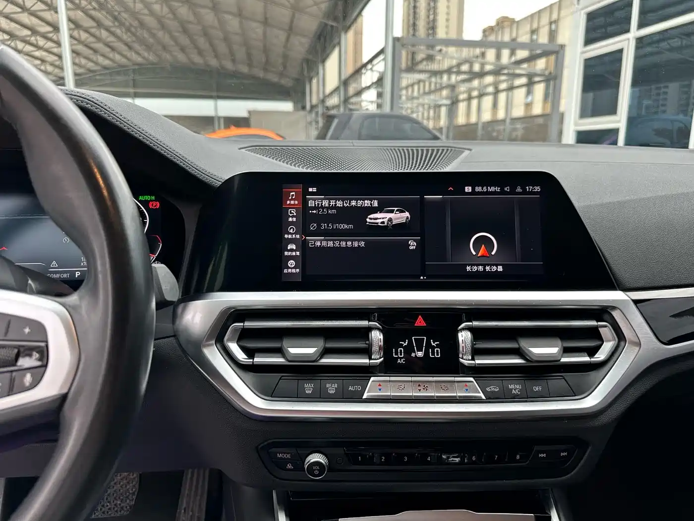 BMW 3 Series 2022 320Li M Sport Package фото 12